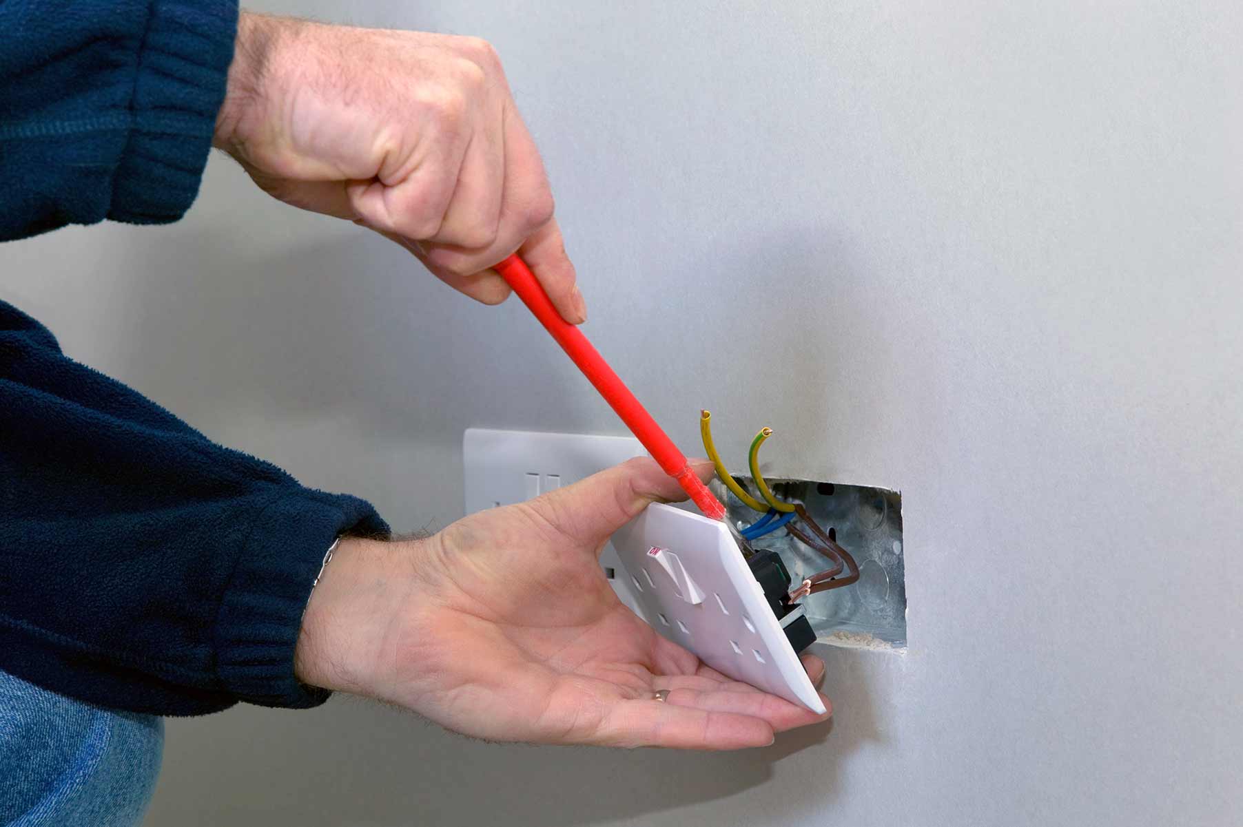 Our electricians can install plug sockets for domestic and commercial proeprties in Filton and the local area. 